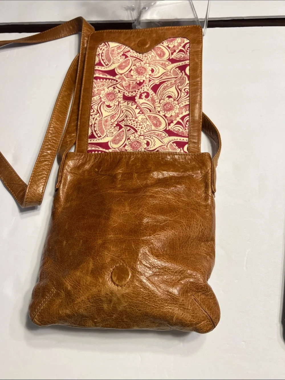 HOBO Leather Messenger Bag - Caramel Brown